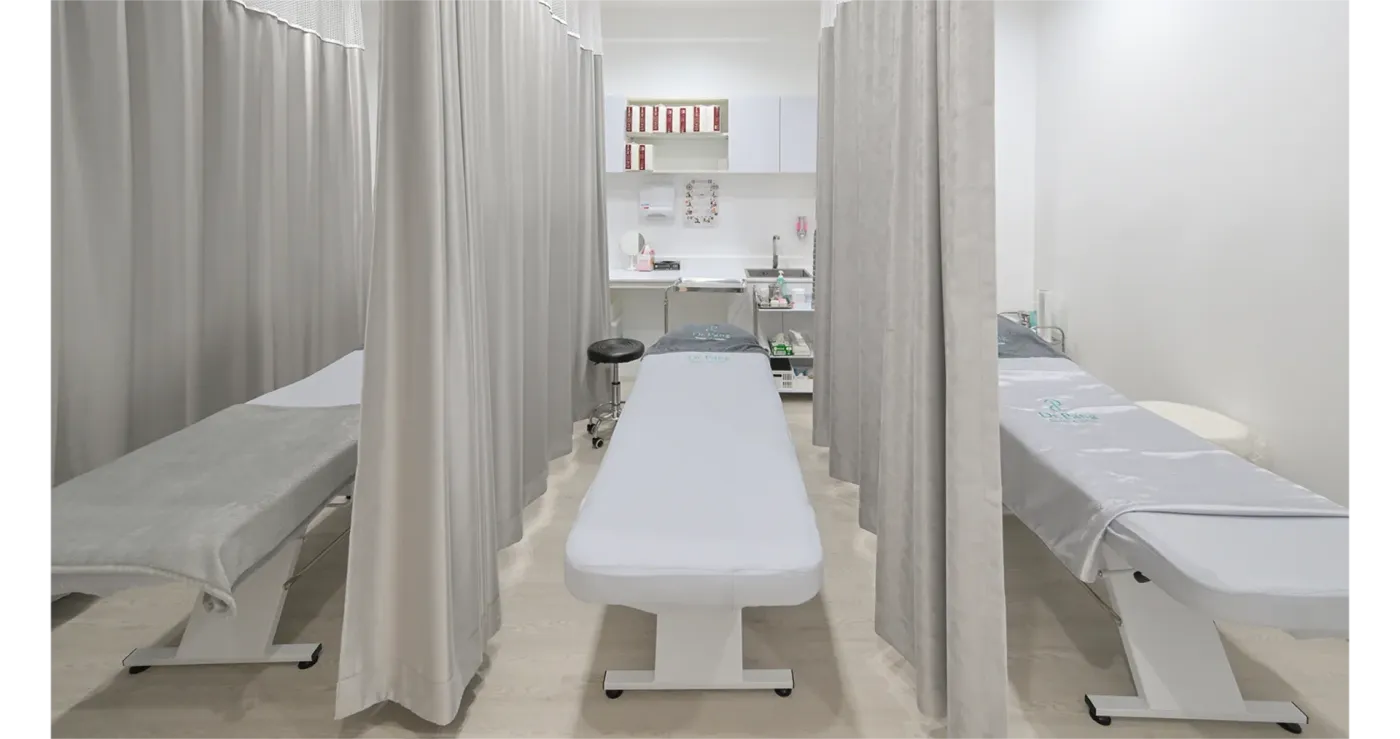 Dr. Pang Skin Clinic — Treatment Room